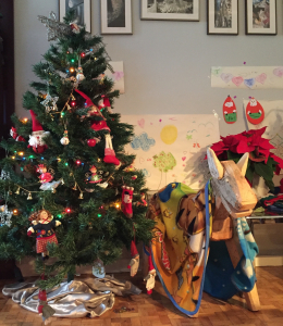 L'Arbre de Nadal, on el Pare Noel deixarà els regals i el Tió de Nadal són els protagonistes d'aquests dies.